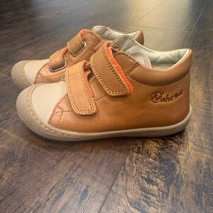 Naturino Brown (Cognac) Sneakers - Size 25
(8 US)